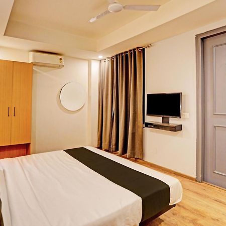 Townhouse Pantao Stays Gurgaon Exterior foto